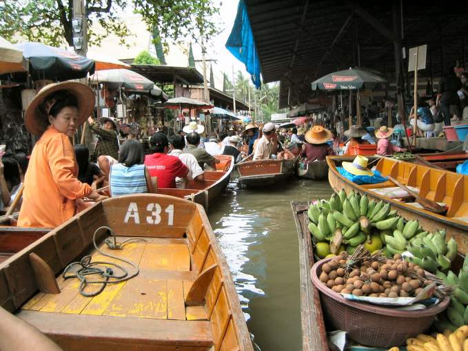 Floating markets