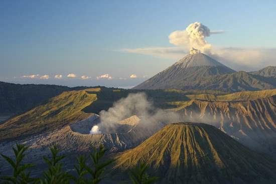 7 Top Tourist Places to Visit in Indonesia