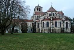 Vézelay, Church and Hill